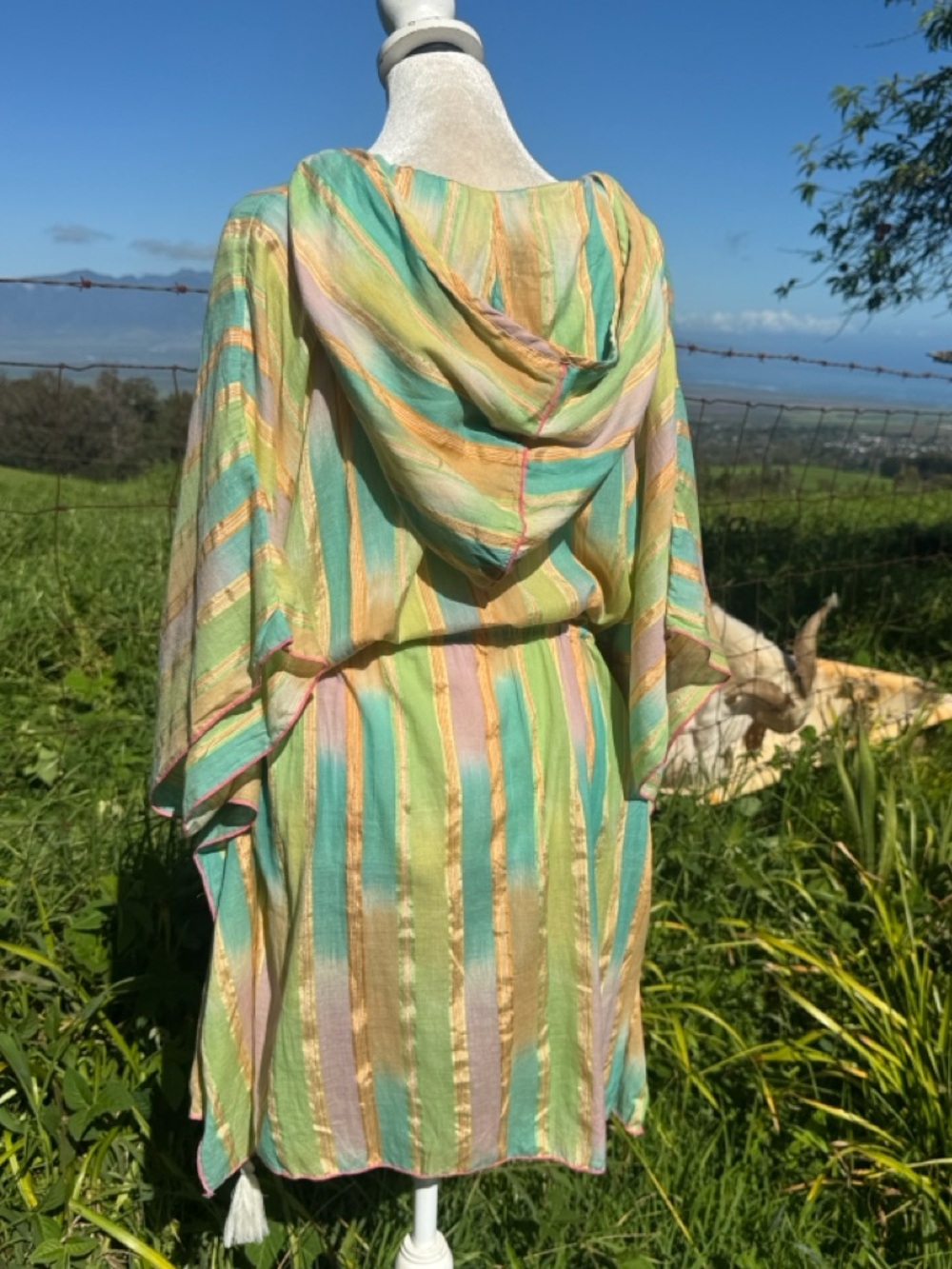Anthropologie Lilka Pastel Yarn Dyed Tunic Hooded Poncho Beach Cover up M/L - Picture 6 of 9